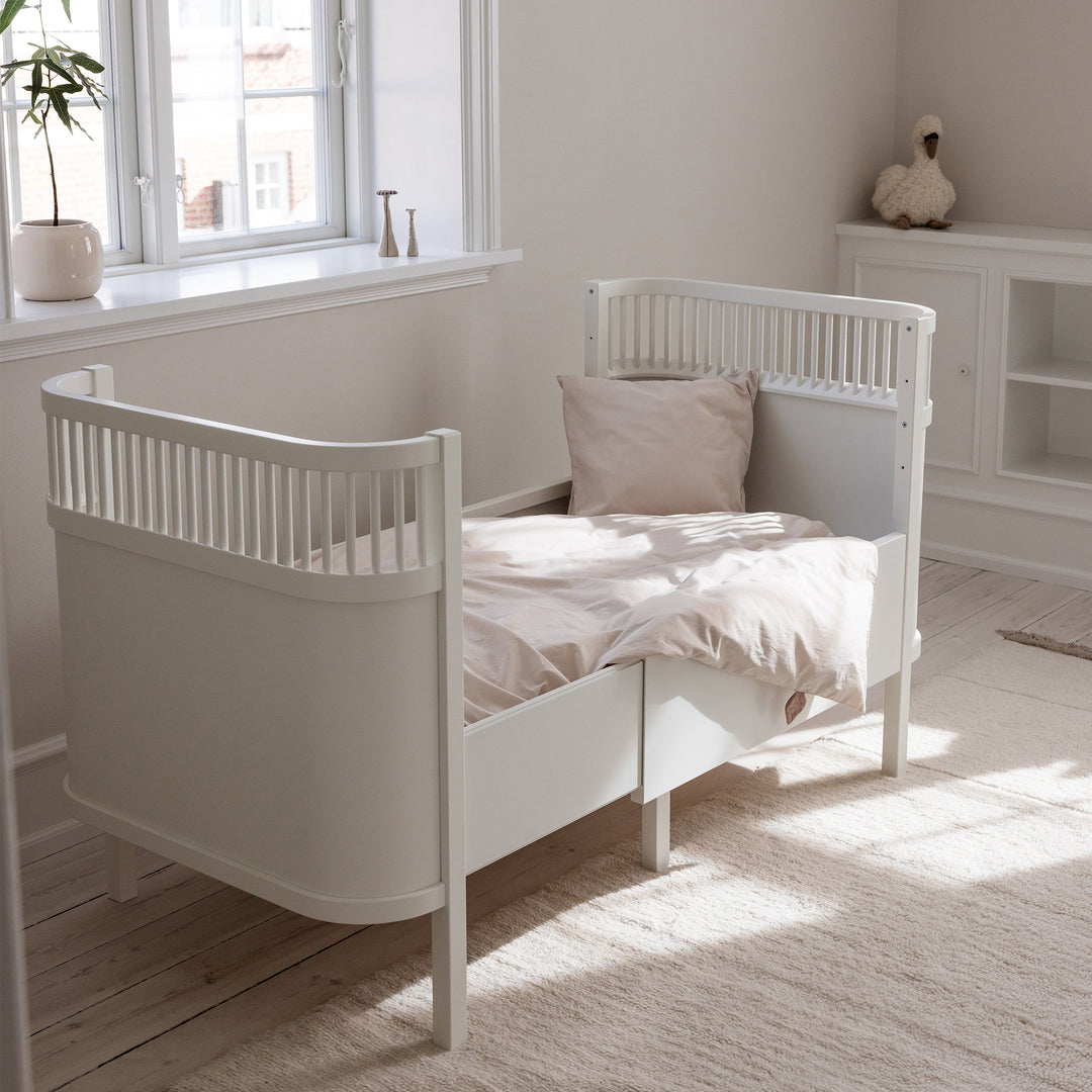 Sebra song, Baby og Junior, Classic White